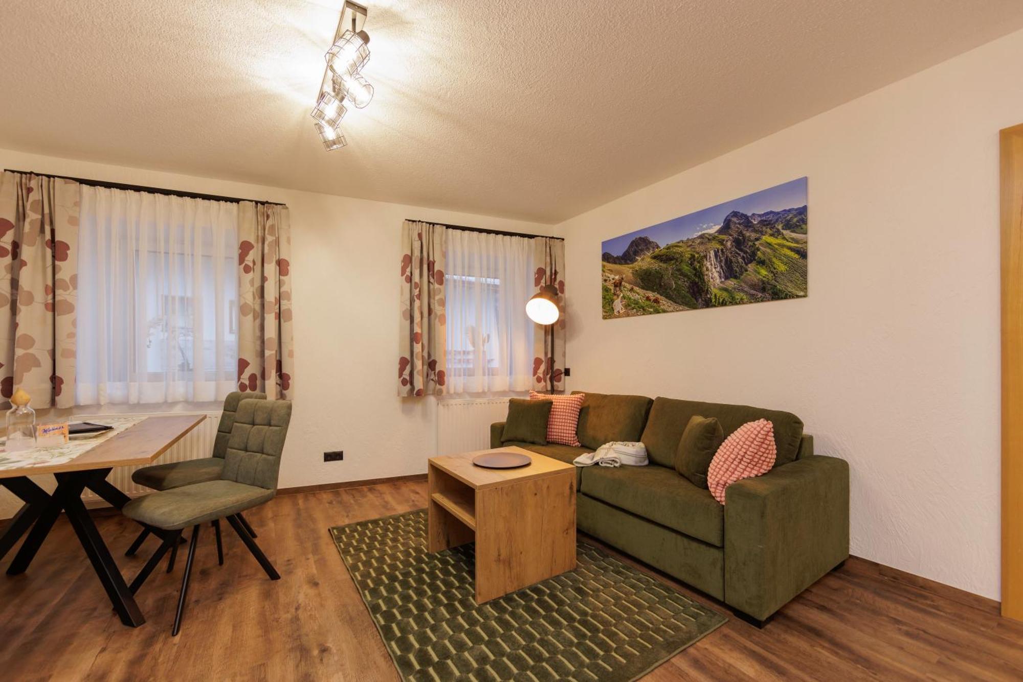 Apartmenthaus Goldeck Ried im Oberinntal Exterior foto