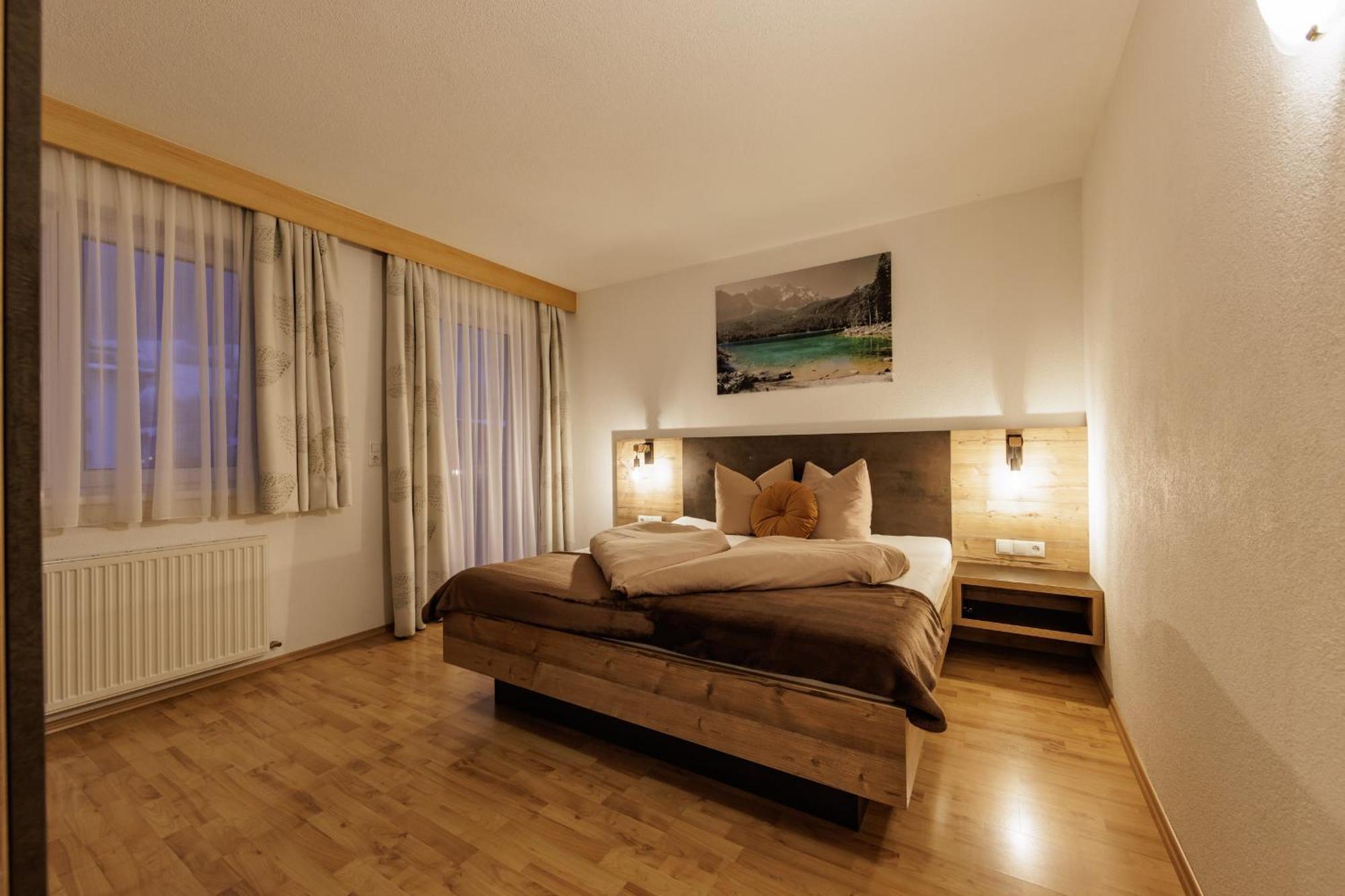 Apartmenthaus Goldeck Ried im Oberinntal Exterior foto